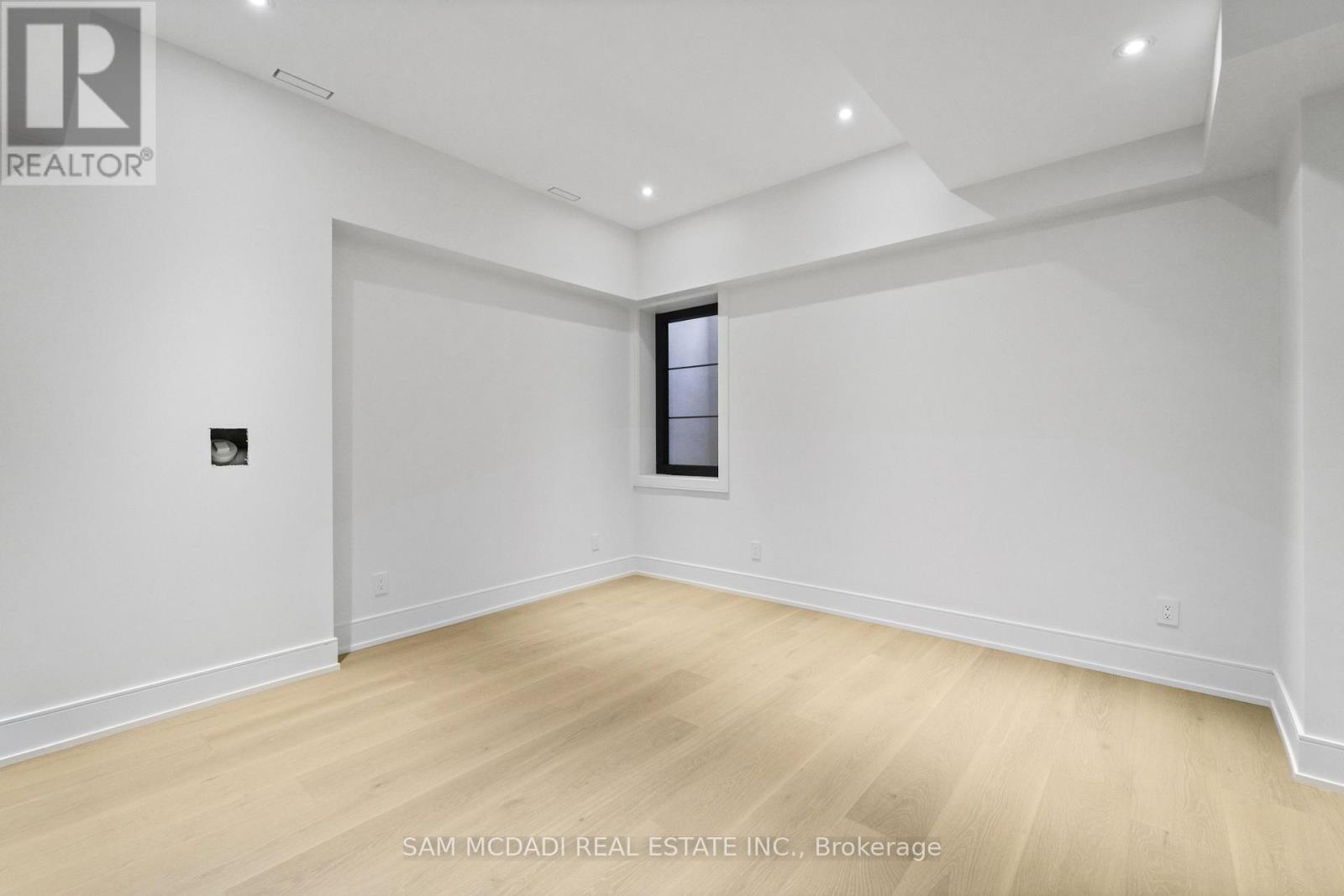 152 Third Line, Oakville, Ontario  L6L 3Z8 - Photo 33 - W12821740