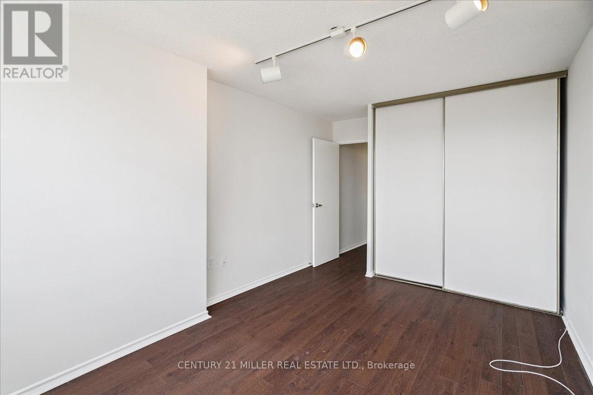 605 - 2263 Marine Drive, Oakville, Ontario  L6L 5K1 - Photo 21 - W12821754