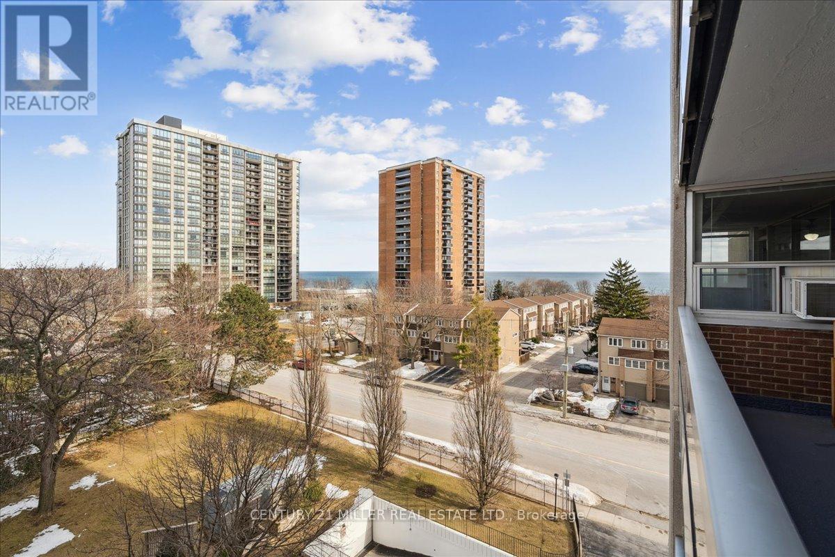 605 - 2263 Marine Drive, Oakville, Ontario  L6L 5K1 - Photo 24 - W12821754