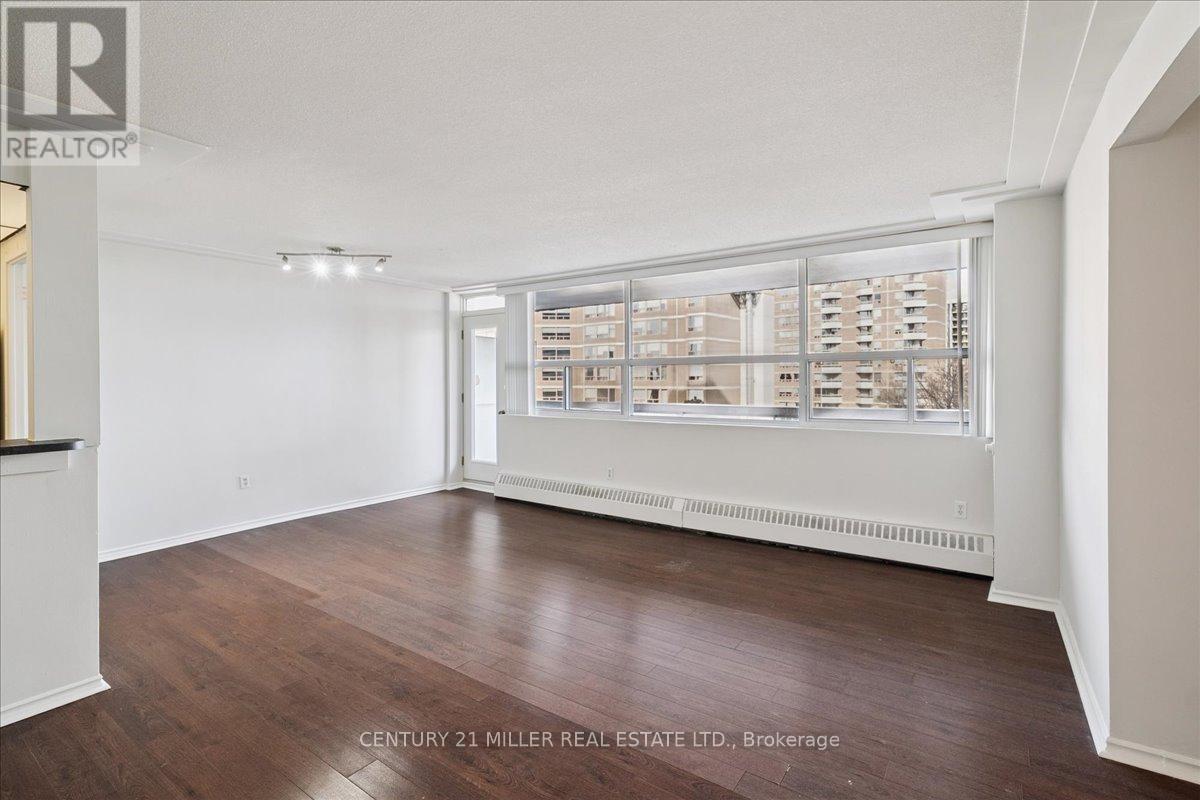 605 - 2263 Marine Drive, Oakville, Ontario  L6L 5K1 - Photo 9 - W12821754