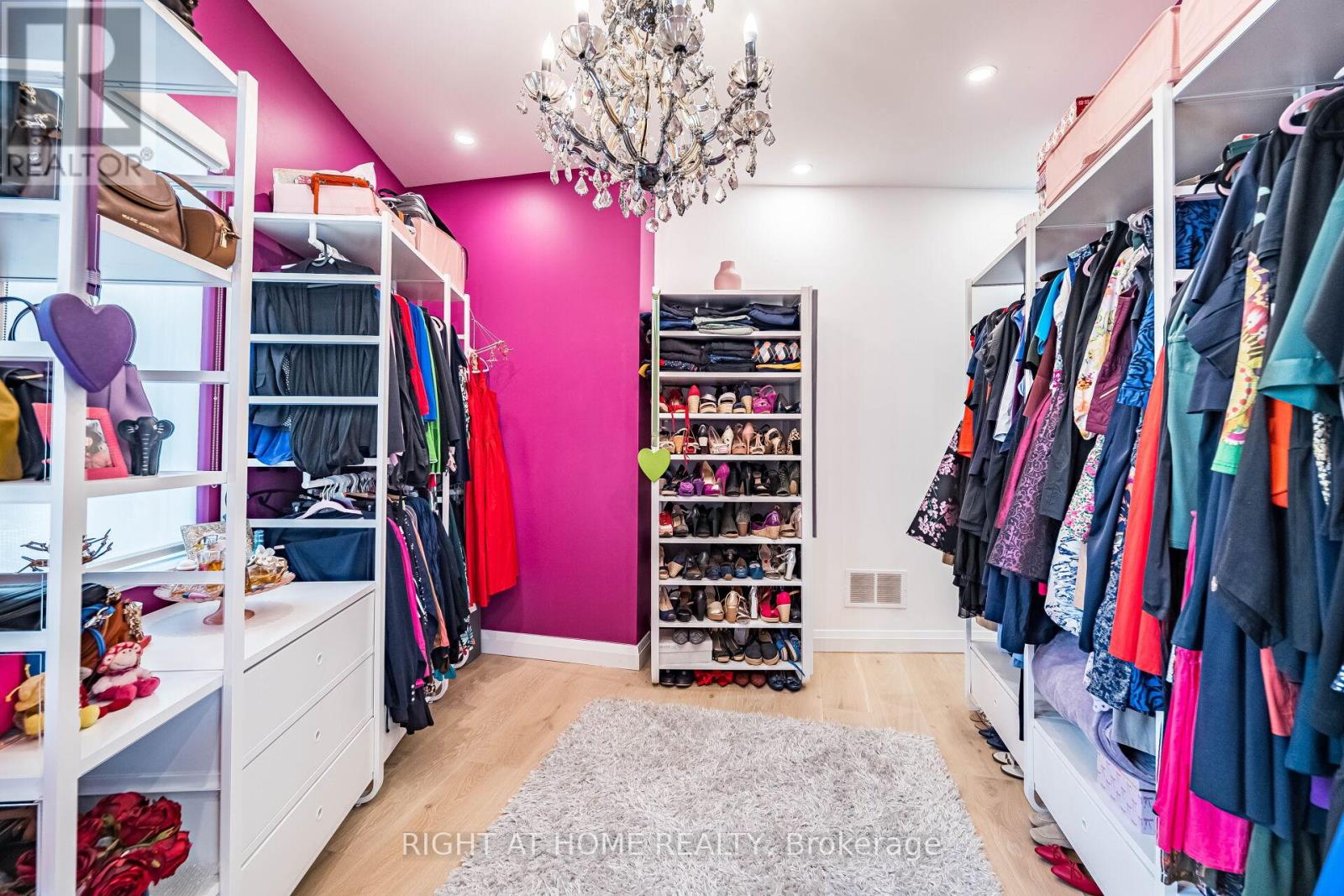 1 Friars Lane, Toronto, Ontario  M9A 1T6 - Photo 39 - W12821764