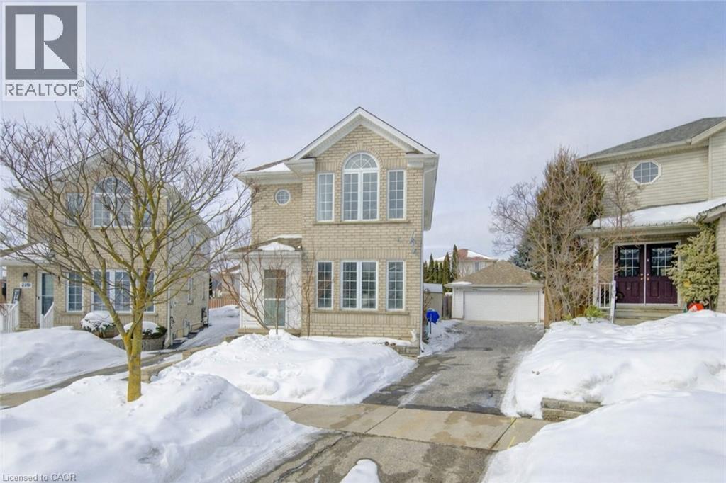 404 WAKE ROBIN Crescent, Kitchener, Ontario