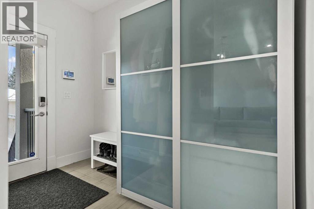 3018 30 Street Sw, Calgary, Alberta  T3E 2M6 - Photo 17 - A2281634