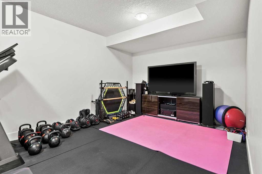 3018 30 Street Sw, Calgary, Alberta  T3E 2M6 - Photo 35 - A2281634