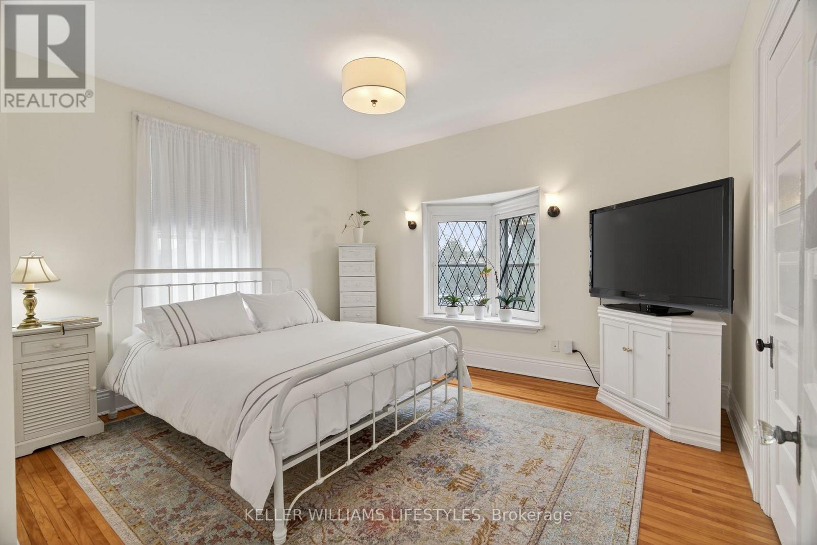 Photo 19 of 48 for 169 Ridout Street