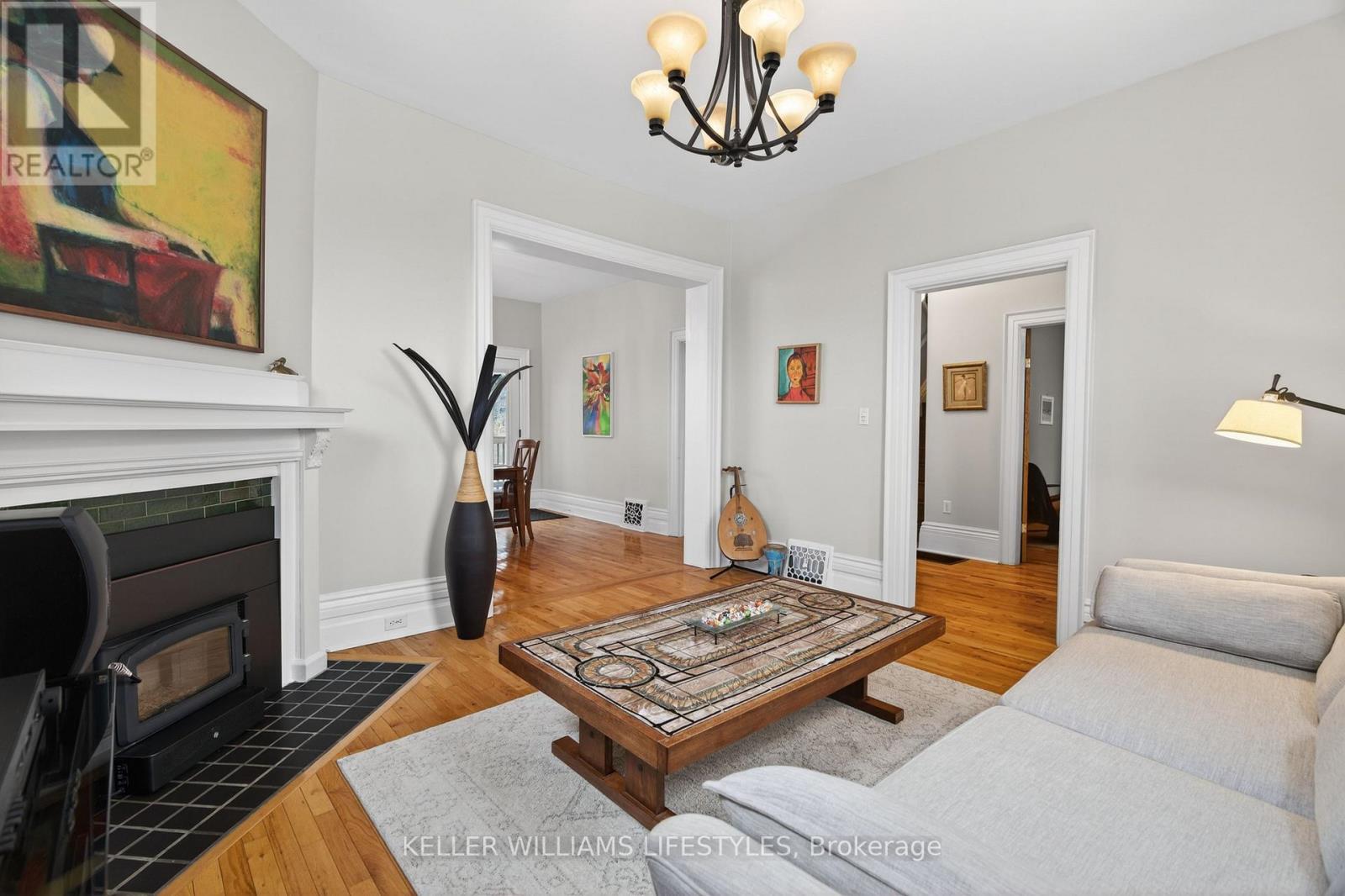 Photo 9 of 48 for 169 Ridout Street