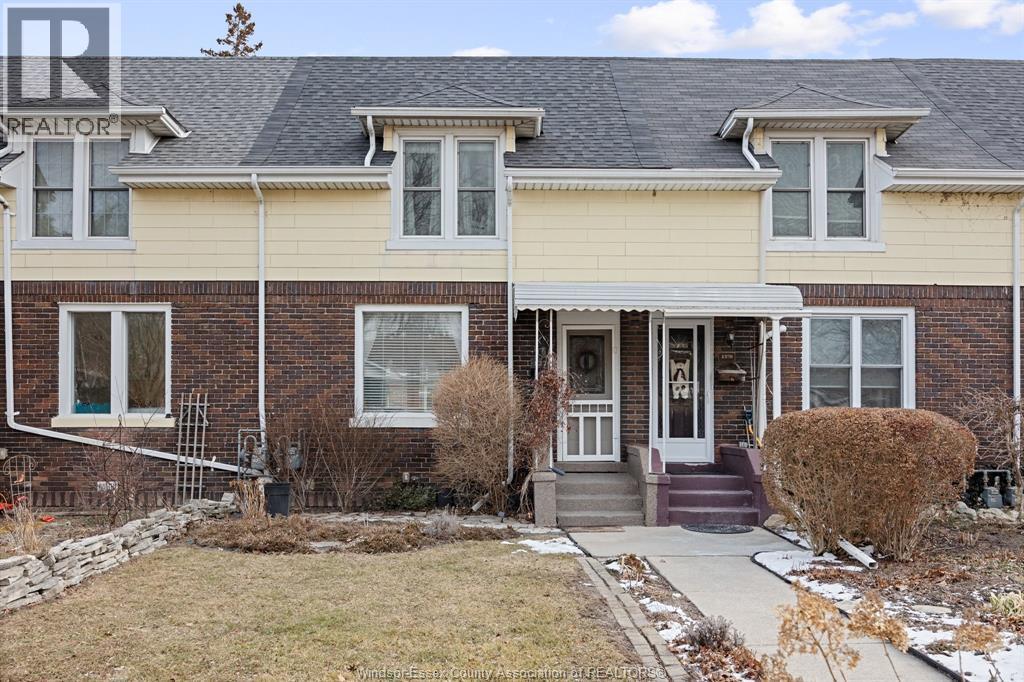 MLS# 26004052: 1276 ARGYLE, Windsor, Canada