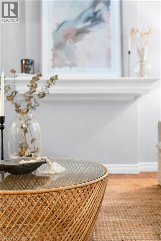 263 Mary Street, Hamilton, Ontario  L8L 4W2 - Photo 2 - 40757280