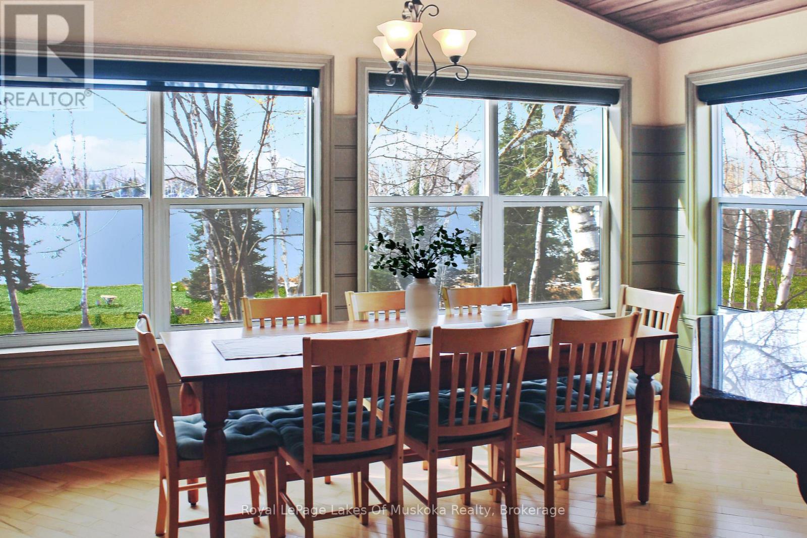 1136 Lakeside Trail, Magnetawan, Ontario  P0A 1P0 - Photo 11 - X12821834