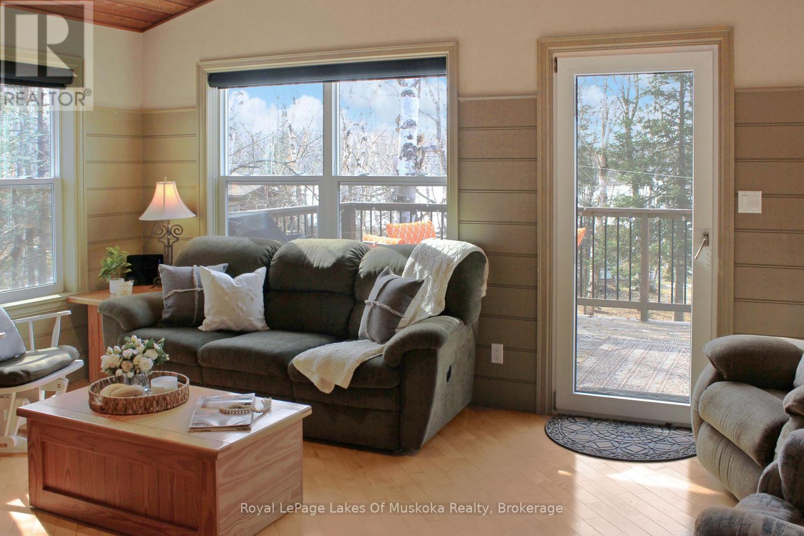 1136 Lakeside Trail, Magnetawan, Ontario  P0A 1P0 - Photo 15 - X12821834