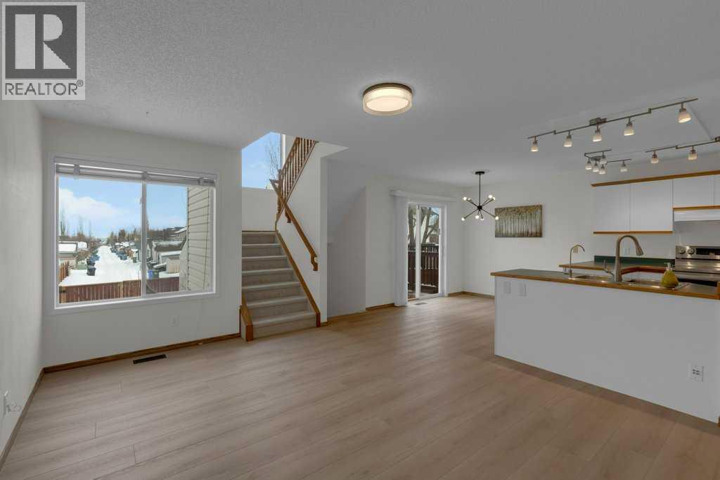 9473 Hidden Valley Drive Nw, Calgary, Alberta  T3A 5S9 - Photo 2 - A2288374