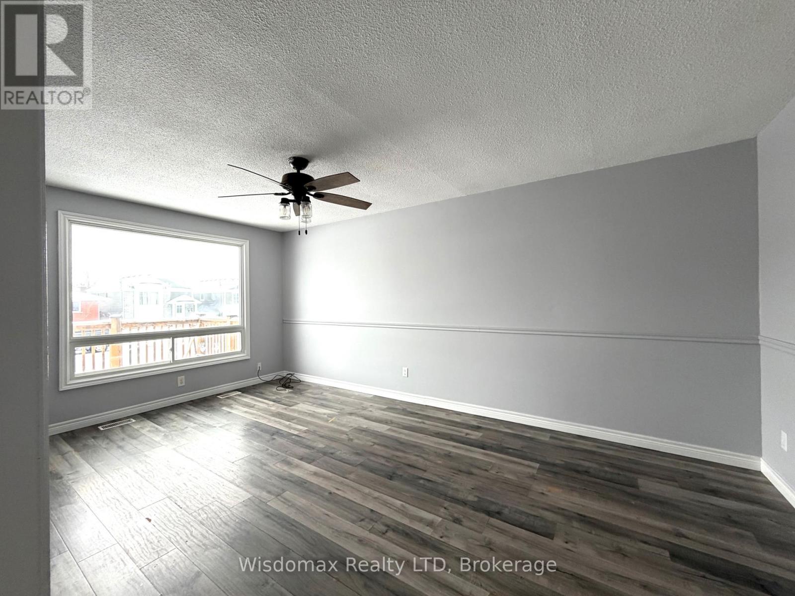 7 Kirk Street, St. Catharines, Ontario  L2S 1B8 - Photo 4 - X12820596