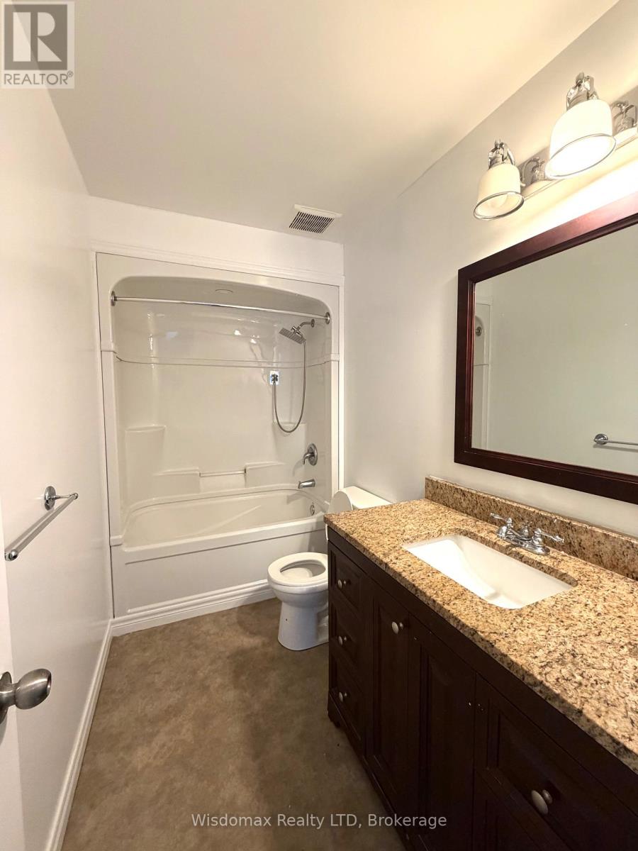 7 Kirk Street, St. Catharines, Ontario  L2S 1B8 - Photo 10 - X12820732