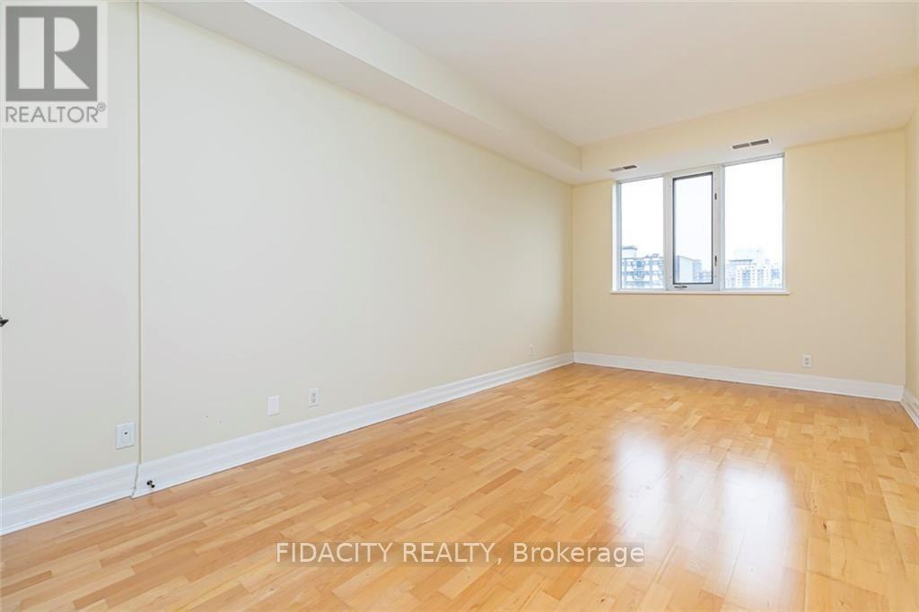 608 - 320 Mcleod Street, Ottawa, Ontario  K2P 1A3 - Photo 7 - X12821792