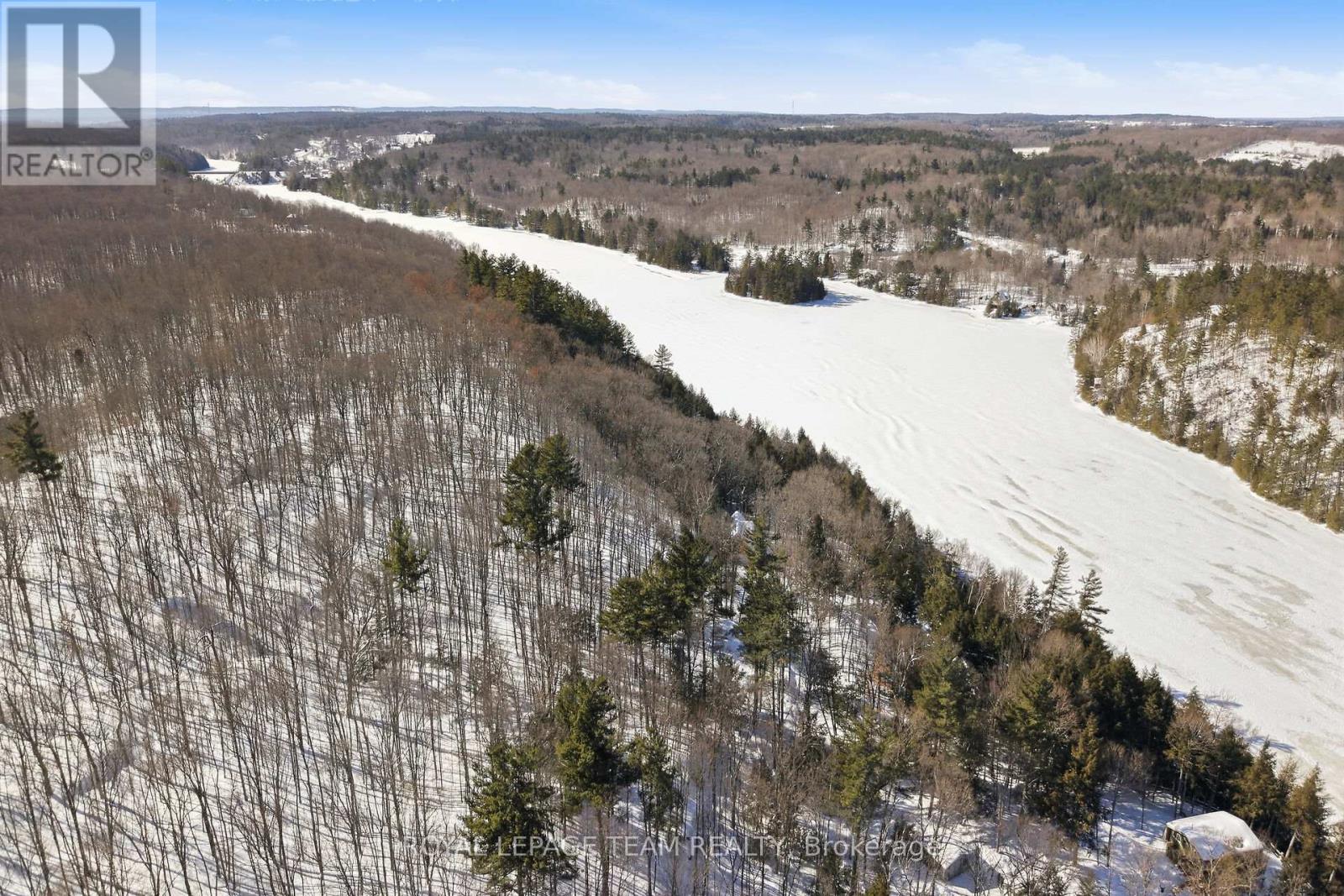 102-B Mcvicar Lane, Mcnab/braeside, Ontario  K7S 3Z5 - Photo 3 - X12821886