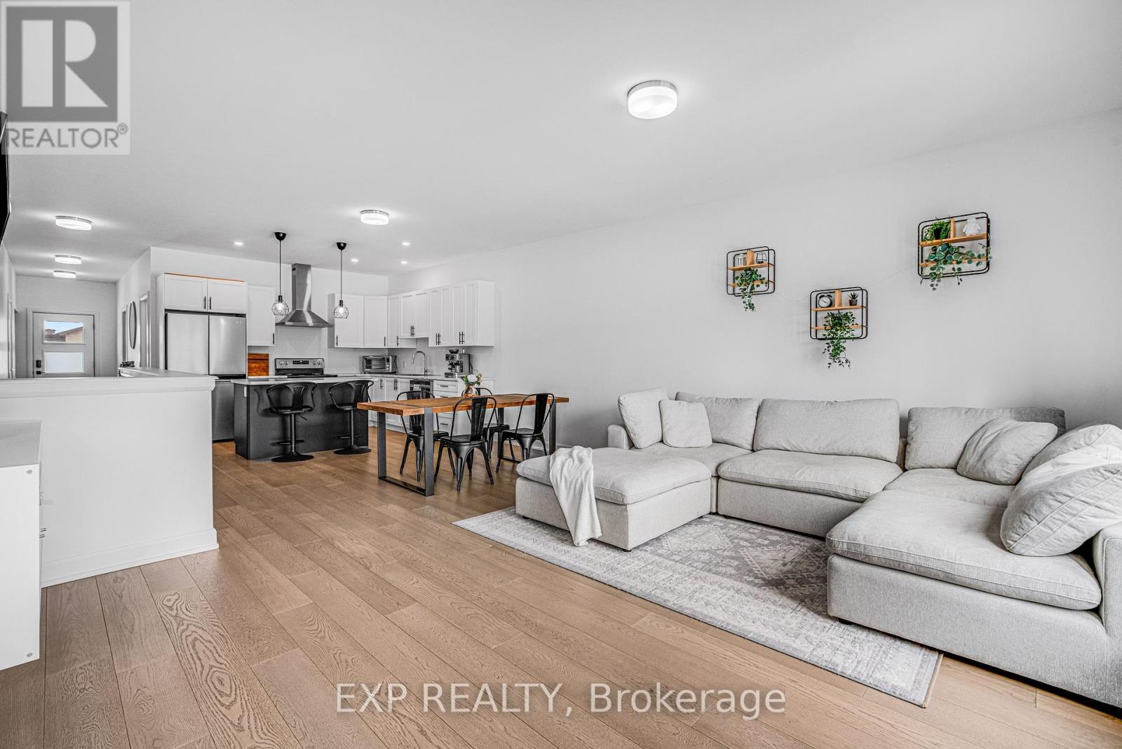 441 Arora Crescent, North Dundas, Ontario  K0C 2K0 - Photo 17 - X12821892