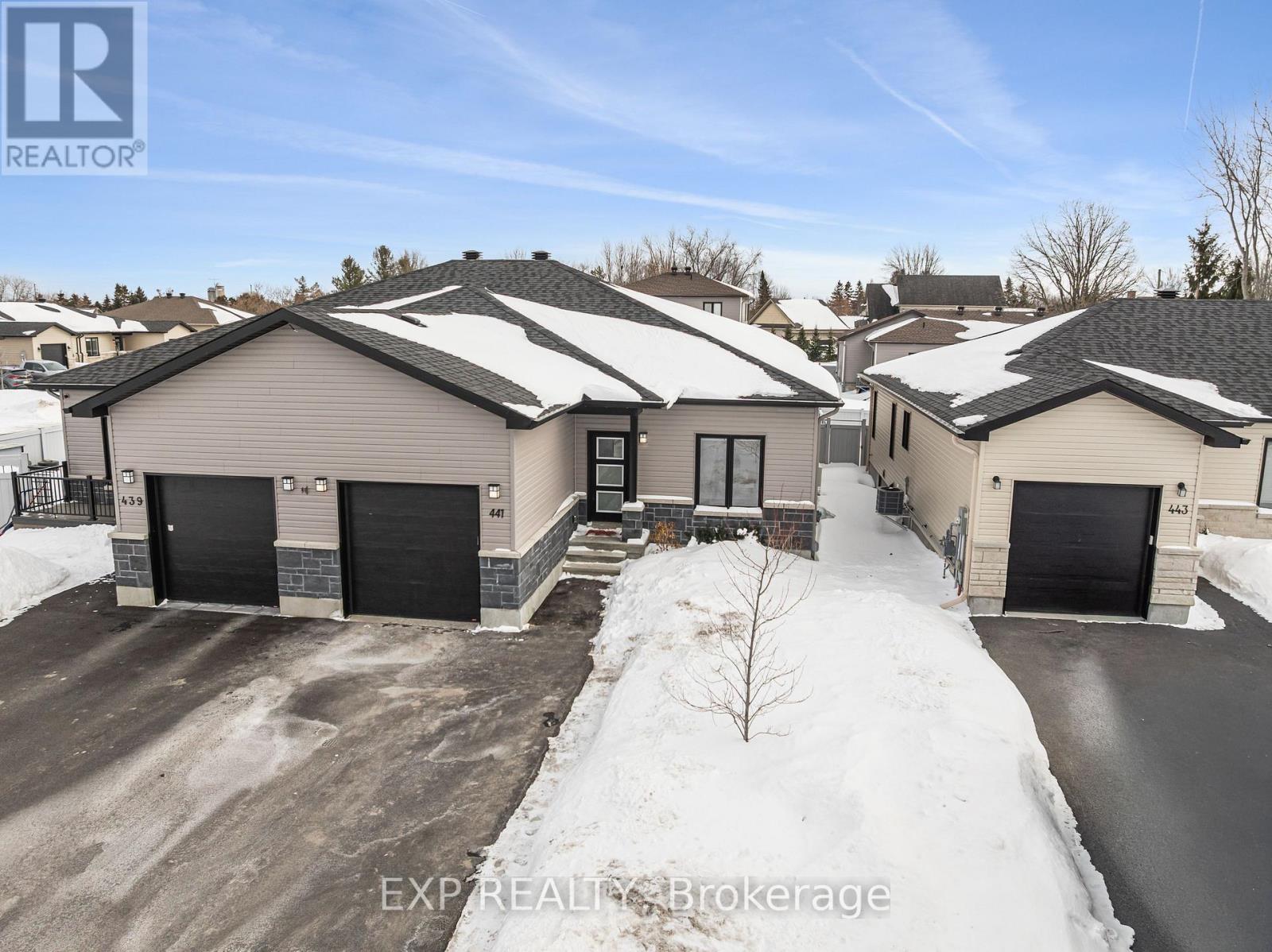 441 Arora Crescent, North Dundas, Ontario  K0C 2K0 - Photo 2 - X12821892