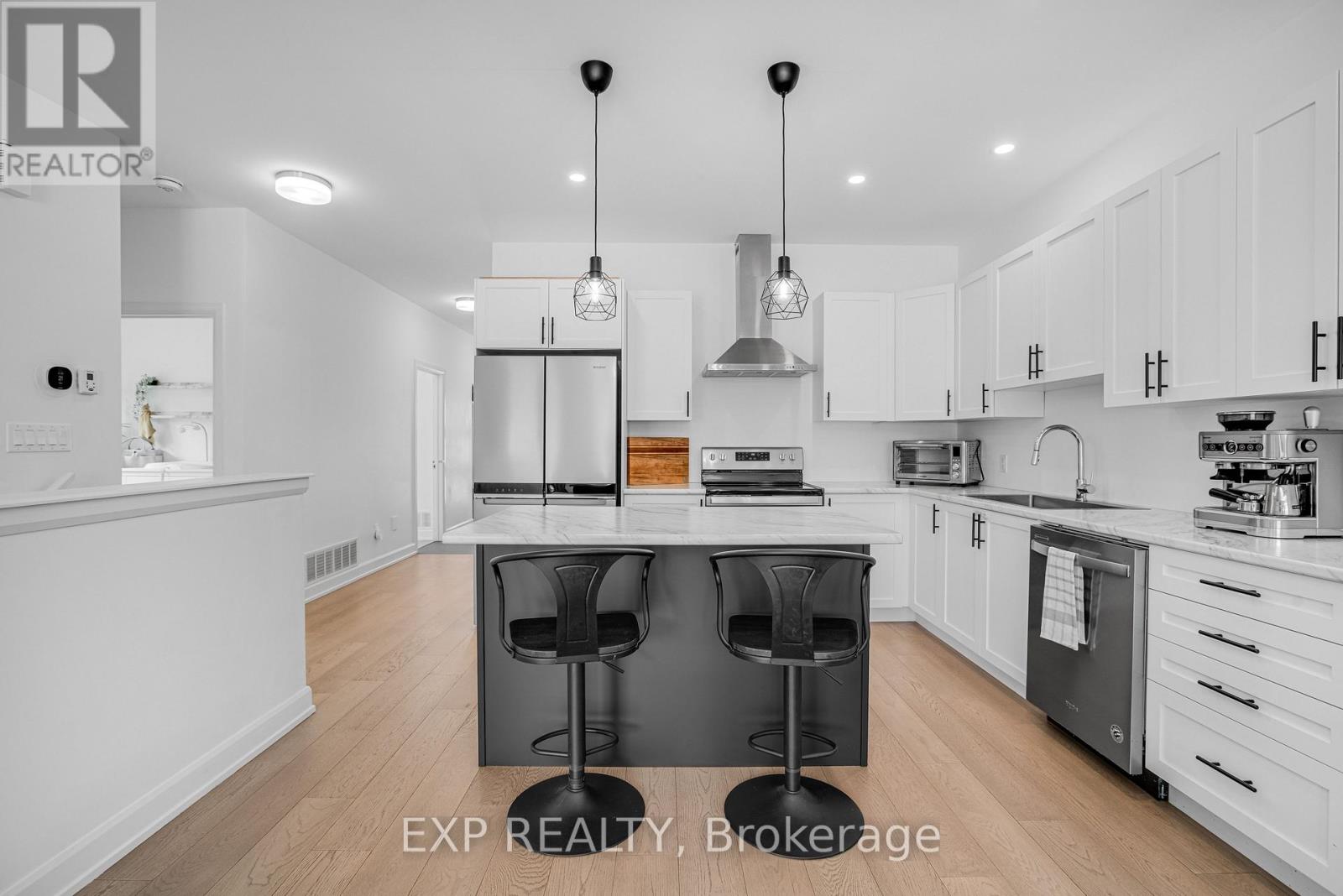 441 Arora Crescent, North Dundas, Ontario  K0C 2K0 - Photo 7 - X12821892