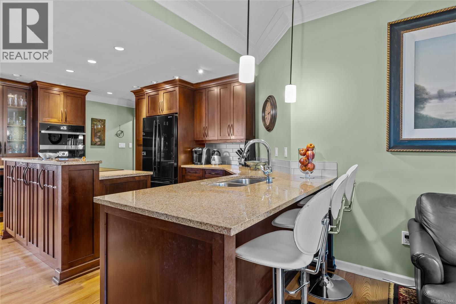 196 Homer Rd, Saanich, British Columbia  V8Z 1V6 - Photo 10 - 1026666