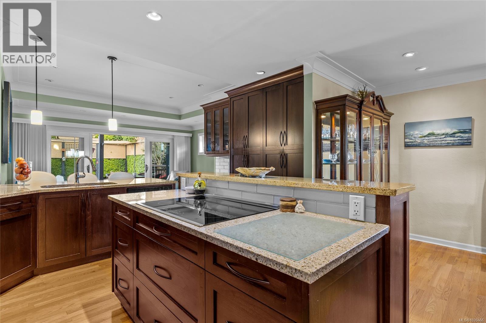 196 Homer Rd, Saanich, British Columbia  V8Z 1V6 - Photo 13 - 1026666