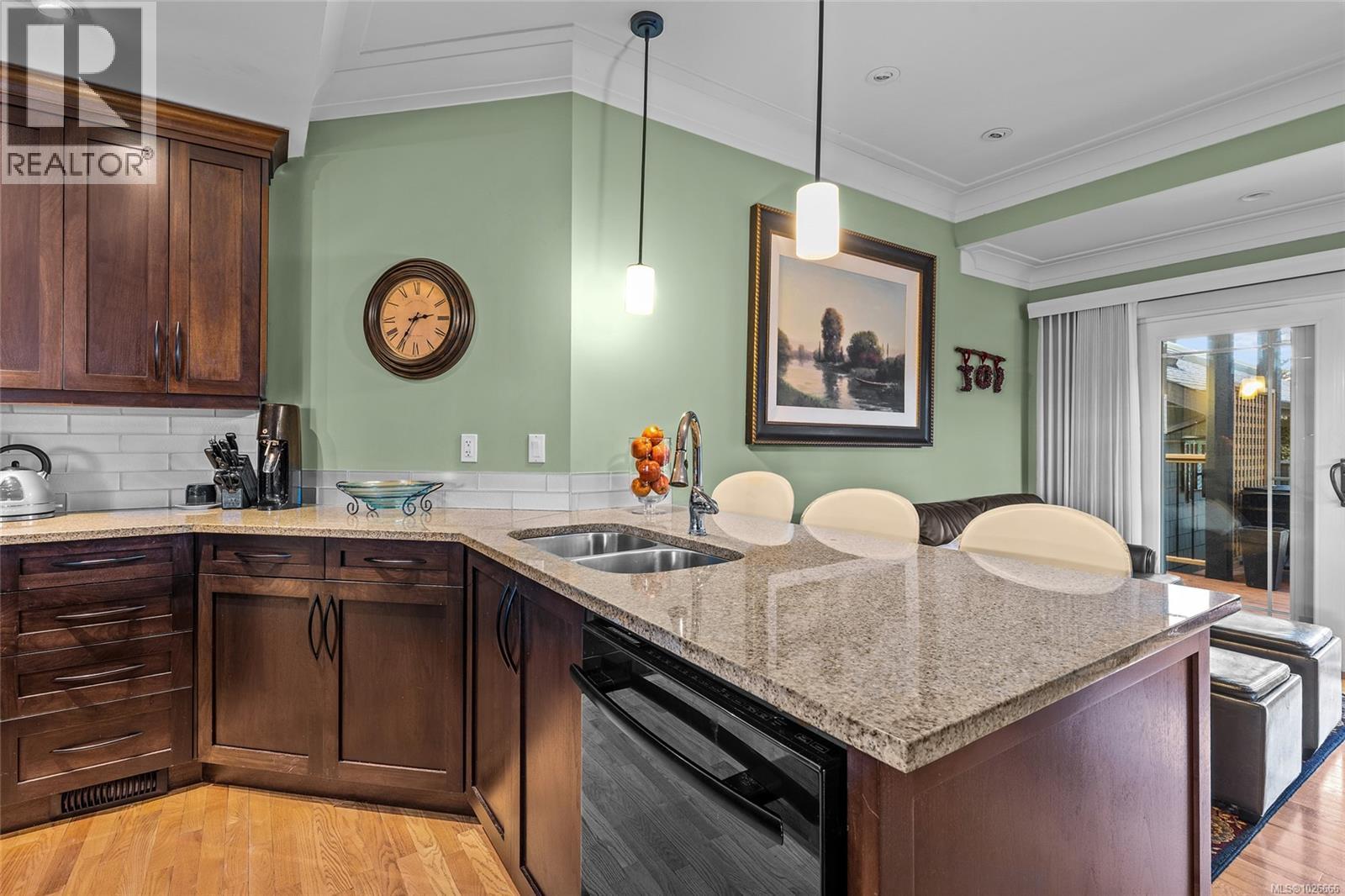 196 Homer Rd, Saanich, British Columbia  V8Z 1V6 - Photo 14 - 1026666