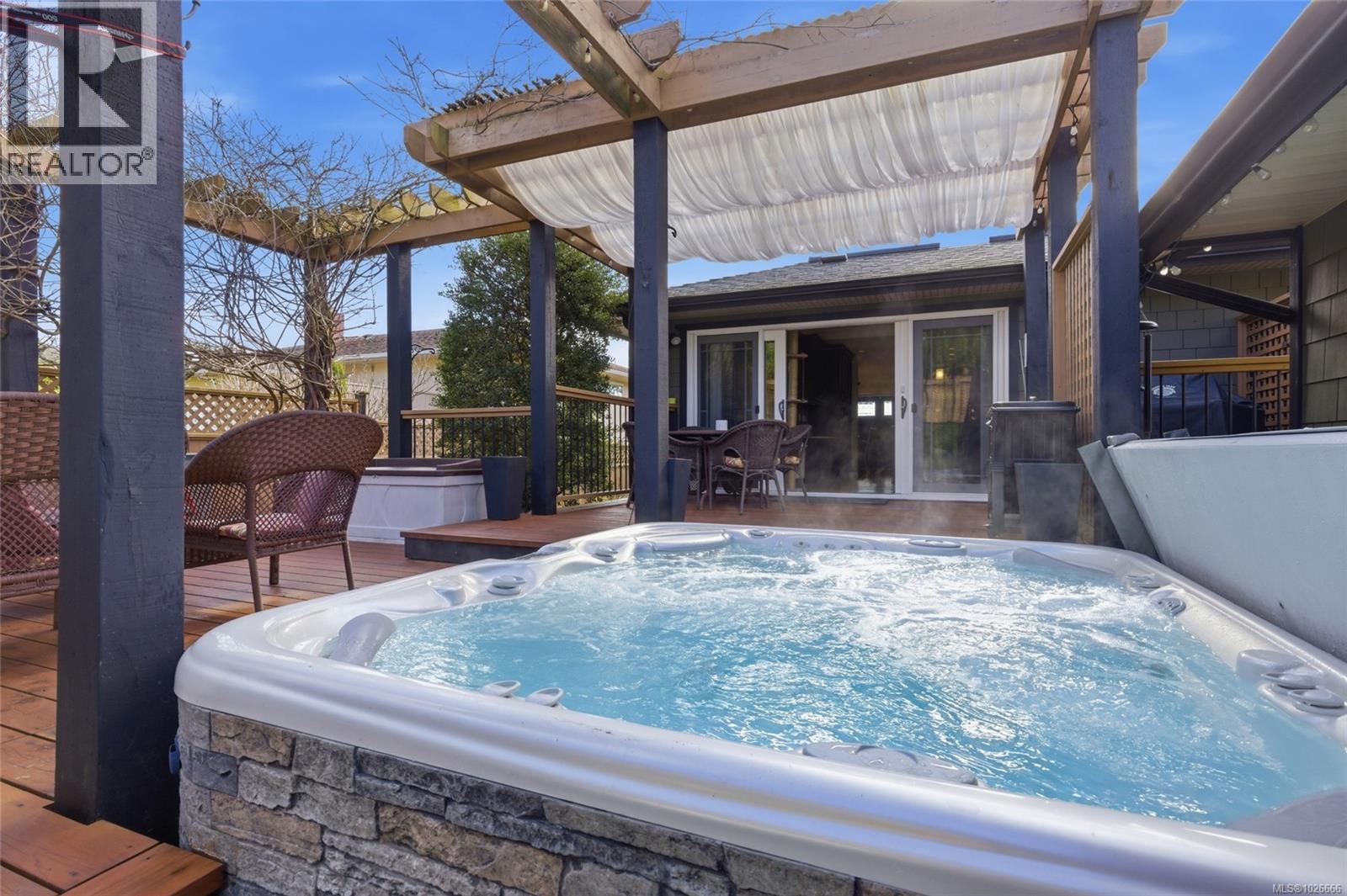 196 Homer Rd, Saanich, British Columbia  V8Z 1V6 - Photo 36 - 1026666