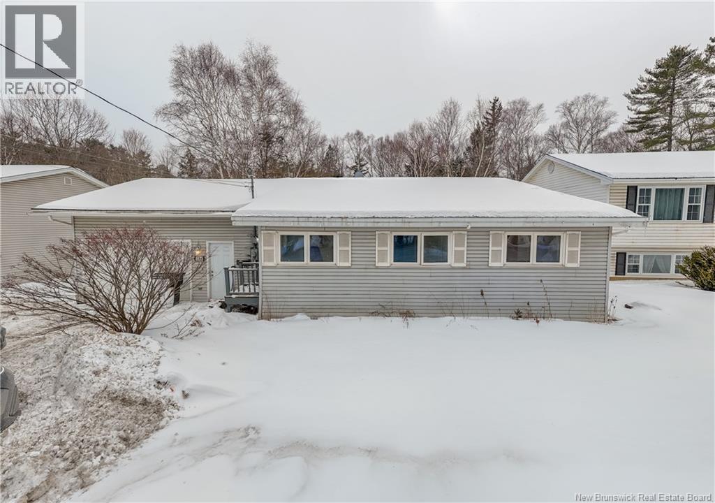 <h3>$248,000</h3><p>286 Greenwood Drive, Fredericton, New Brunswick</p>