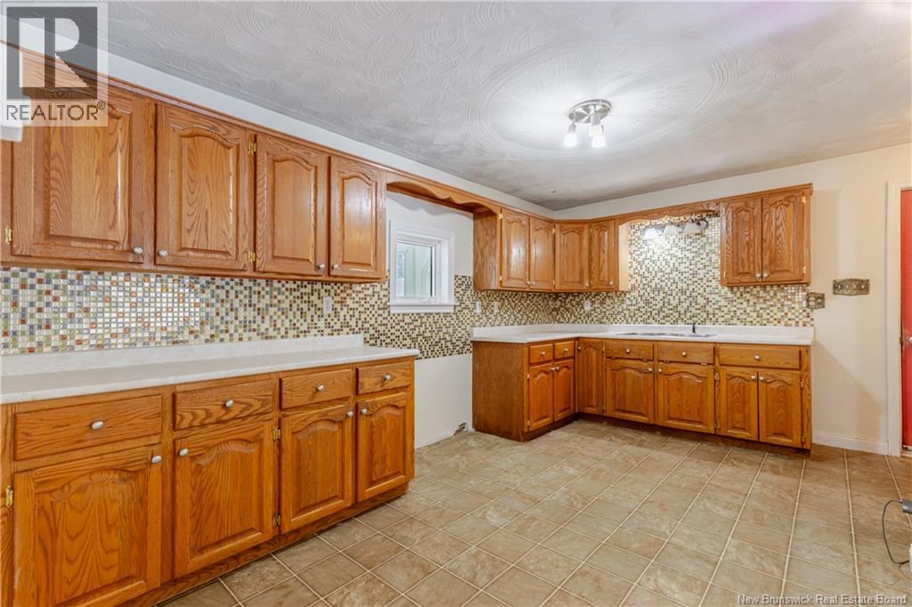 286 Greenwood Drive, Fredericton, New Brunswick  E3A 7C8 - Photo 3 - NB134003