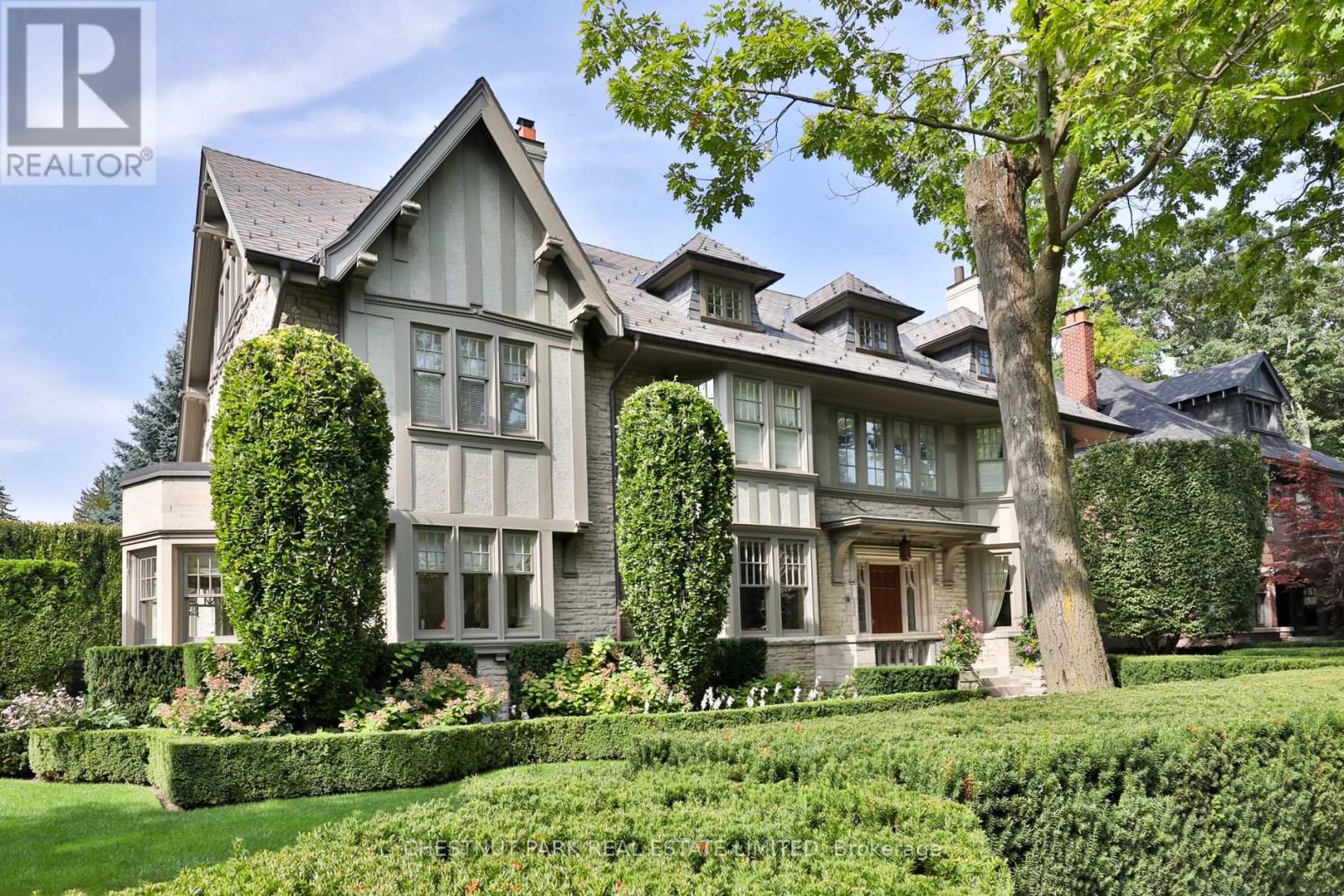 170 ROXBOROUGH DRIVE, Toronto, Ontario