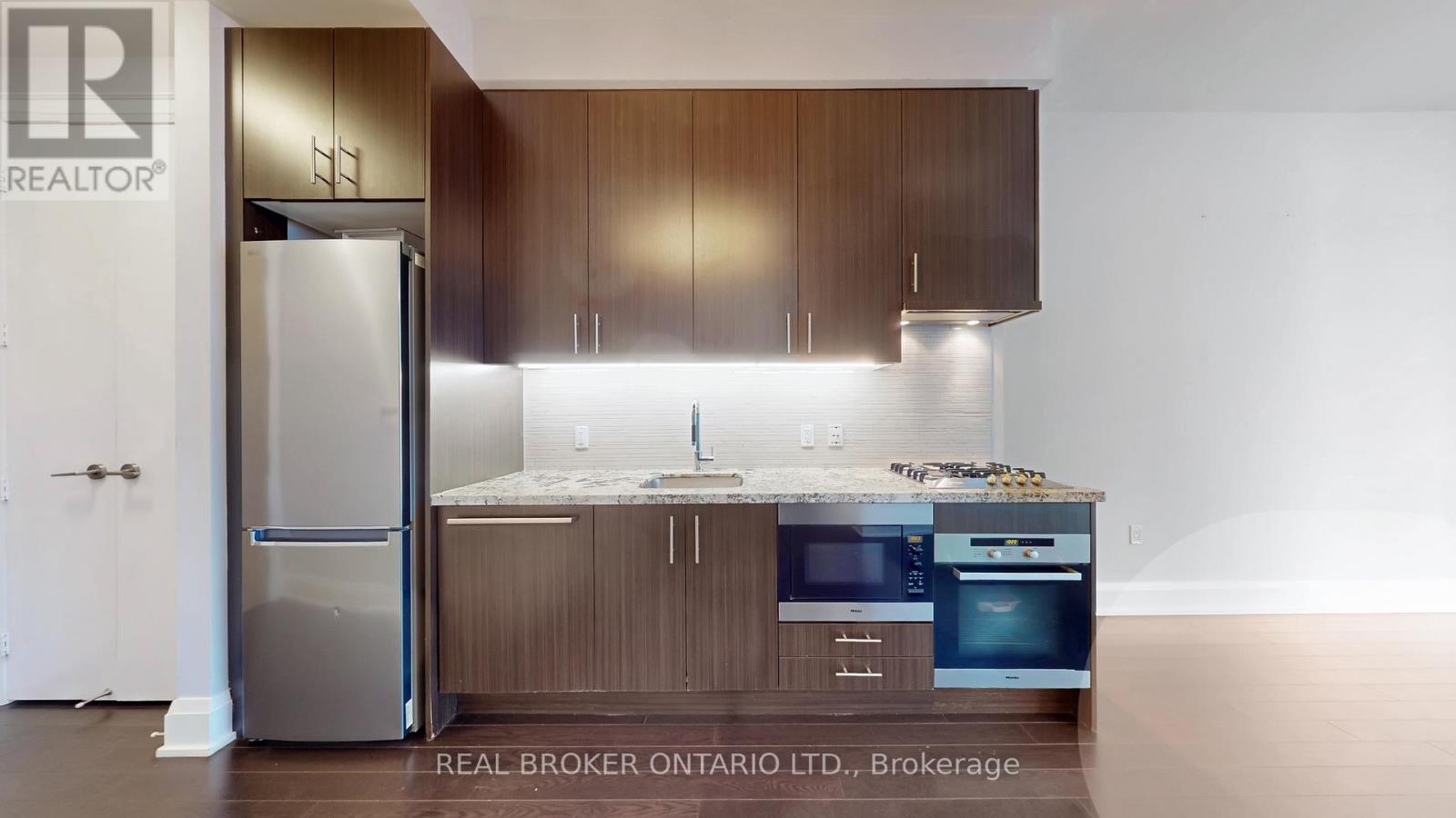 801 - 39 Queens Quay E, Toronto, Ontario  M5E 0A5 - Photo 20 - C12821888