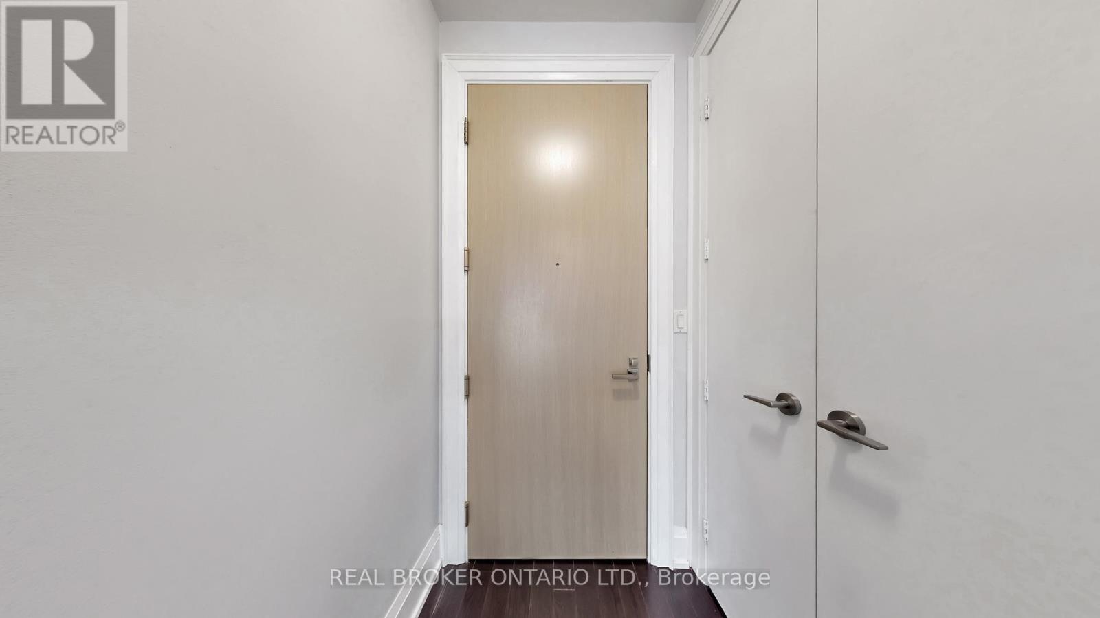 801 - 39 Queens Quay E, Toronto, Ontario  M5E 0A5 - Photo 34 - C12821888