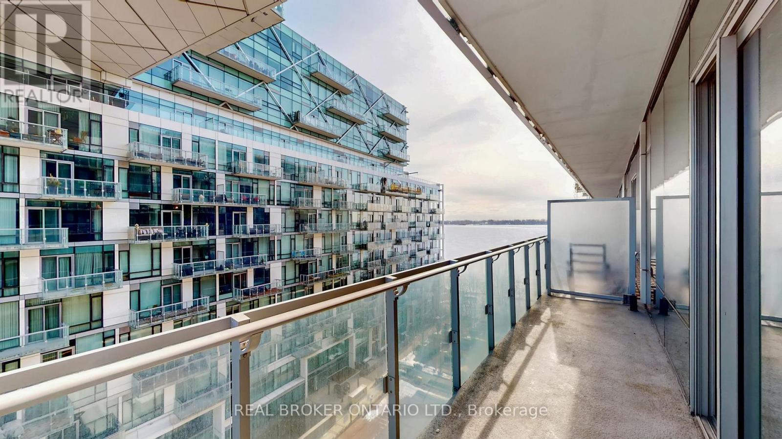 801 - 39 Queens Quay E, Toronto, Ontario  M5E 0A5 - Photo 37 - C12821888