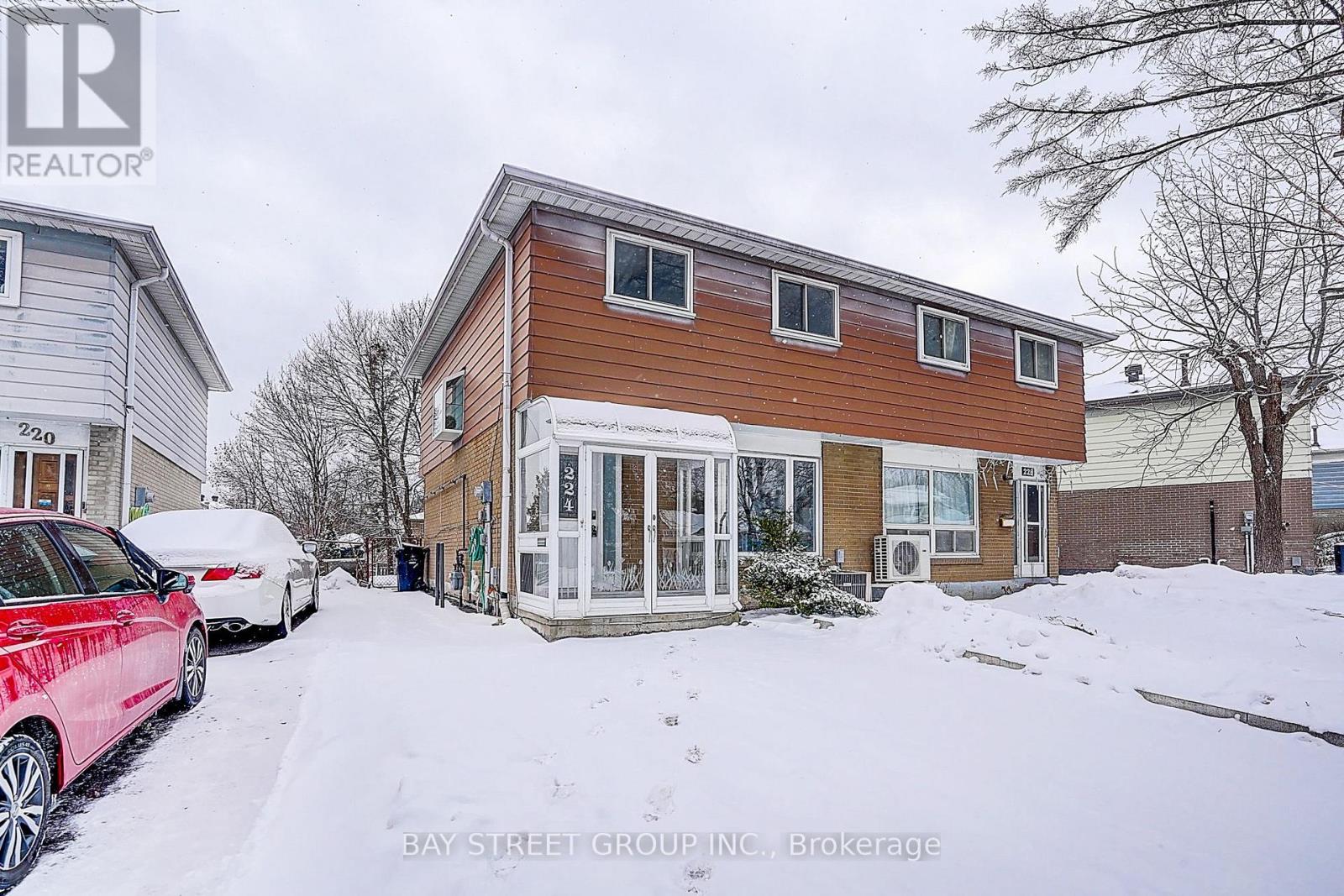 224 HOLLYBERRY TRAIL, Toronto, Ontario