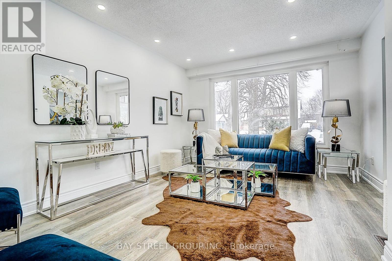 224 Hollyberry Trail, Toronto, Ontario  M2H 2P4 - Photo 7 - C12821896