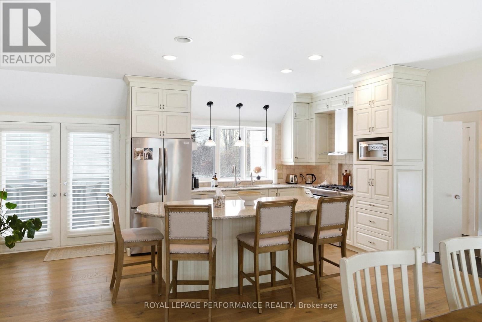 18537 Stonehouse Point Road, South Glengarry, Ontario  K6H 5R5 - Photo 12 - X12821848