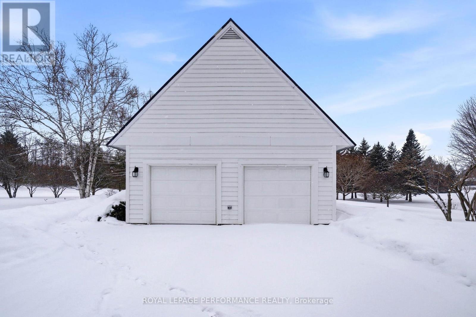 18537 Stonehouse Point Road, South Glengarry, Ontario  K6H 5R5 - Photo 43 - X12821848