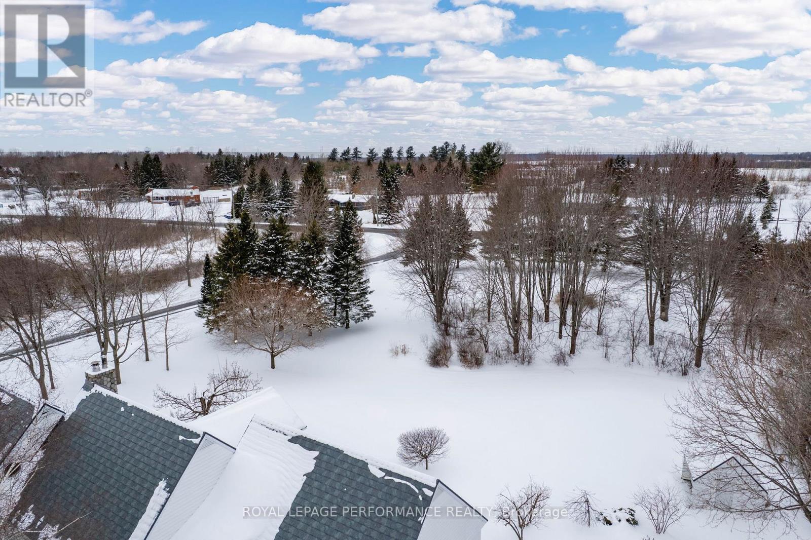 18537 Stonehouse Point Road, South Glengarry, Ontario  K6H 5R5 - Photo 49 - X12821848