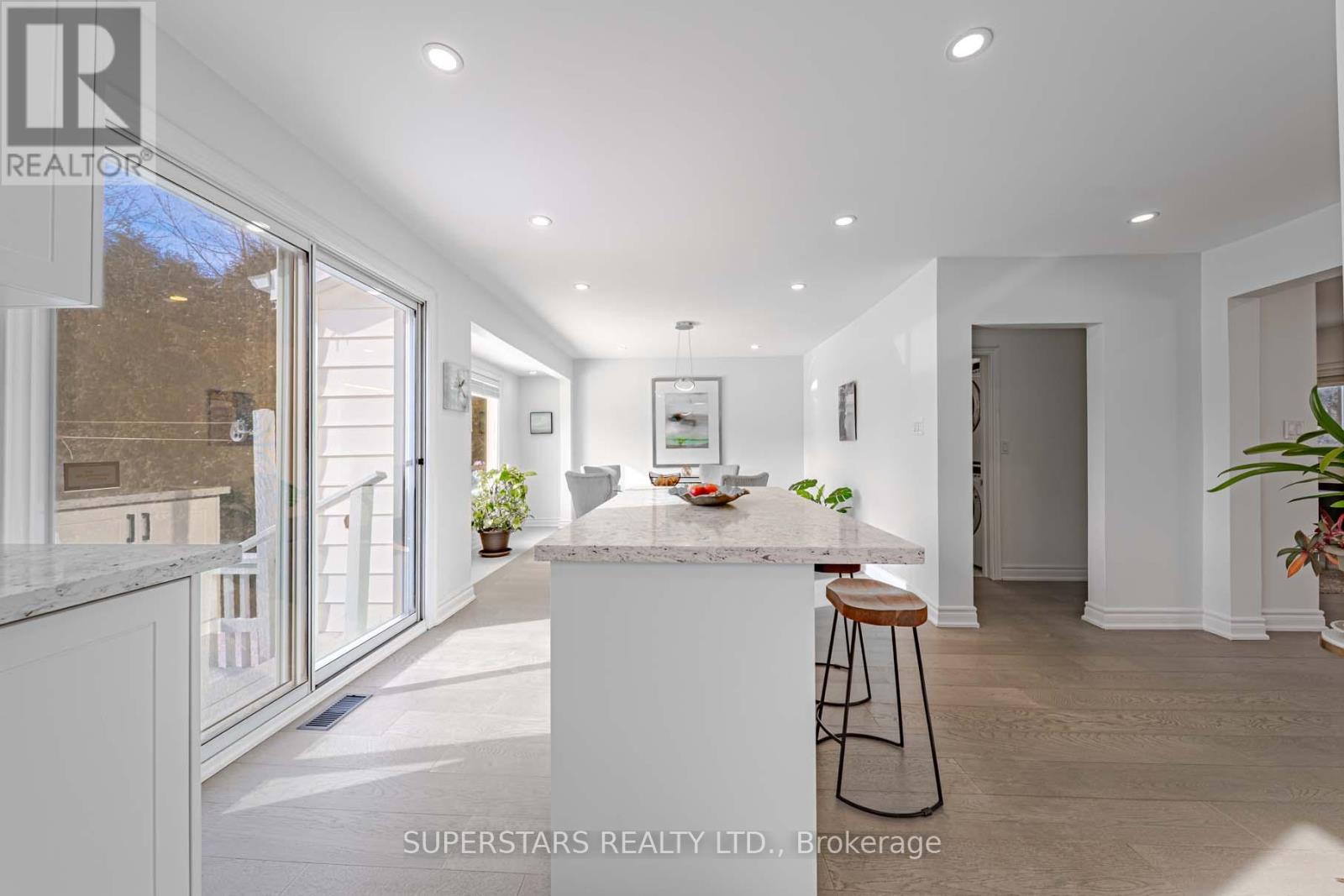 117 Orchard View Boulevard, Oshawa, Ontario  L1G 3N8 - Photo 4 - E12821818