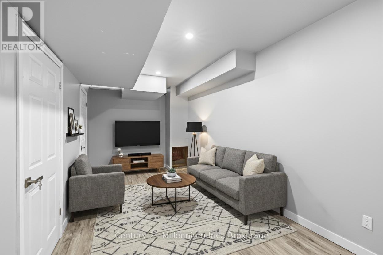 110 Sandy Coast Crescent, Wasaga Beach, Ontario  L9Z 0G1 - Photo 10 - S12816296