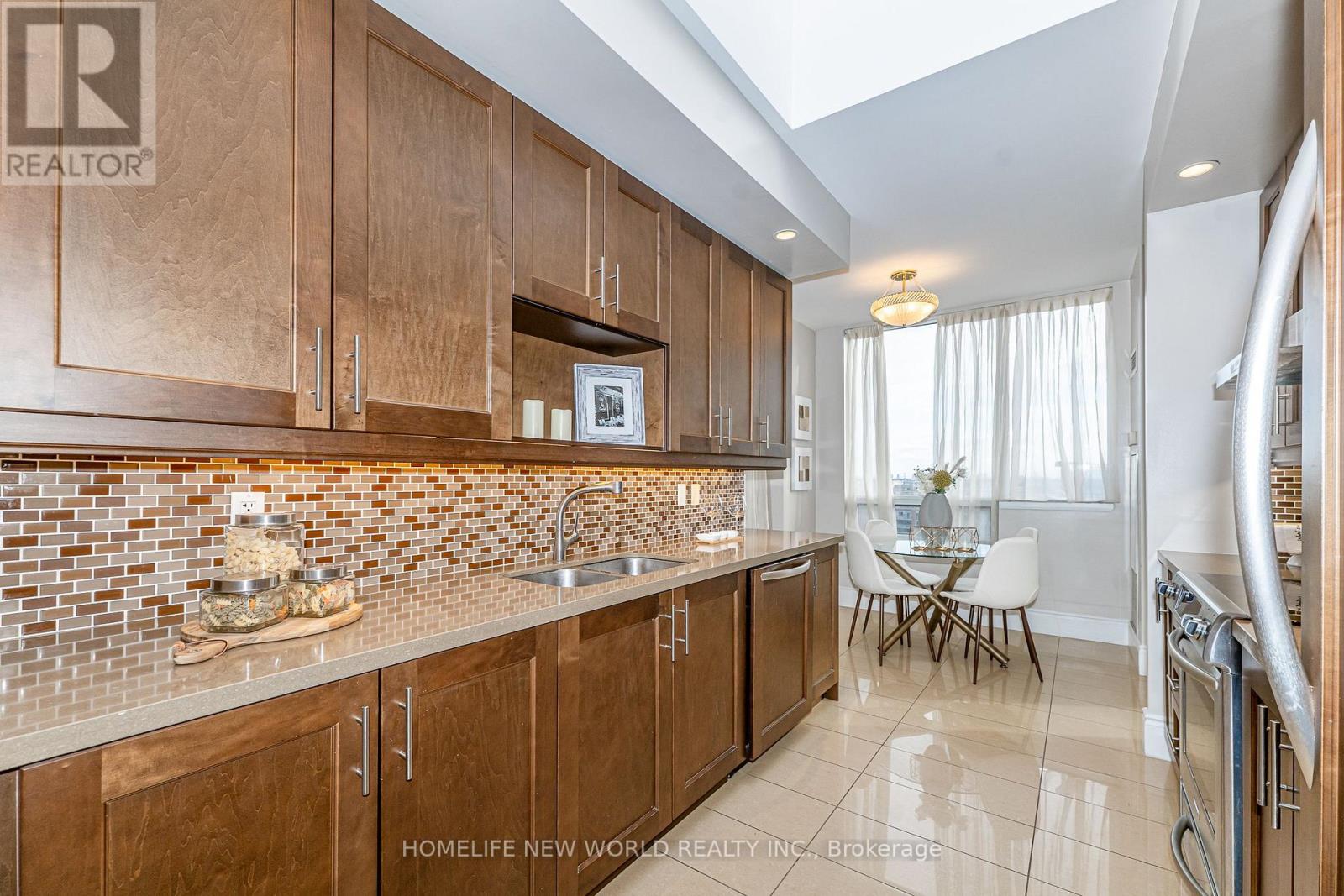 Ph63 - 23 Cox Boulevard, Markham, Ontario  L3R 7Z9 - Photo 7 - N12821772