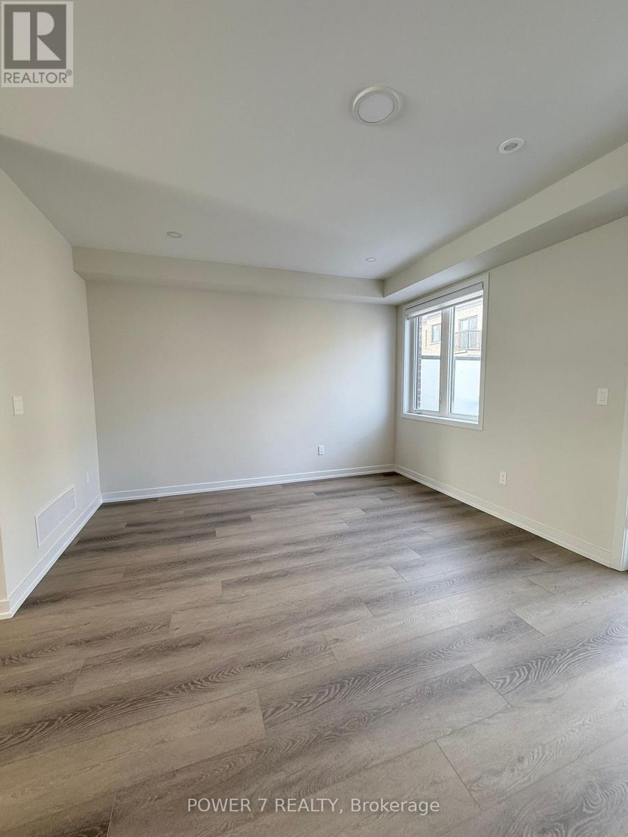 11 Victor Metcaf Lane, Richmond Hill, Ontario  L4B 0J7 - Photo 11 - N12821810