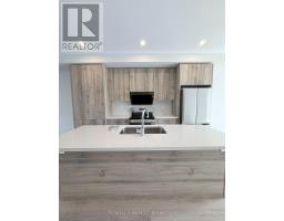 11 VICTOR METCAF LANE, Richmond Hill, Ontario