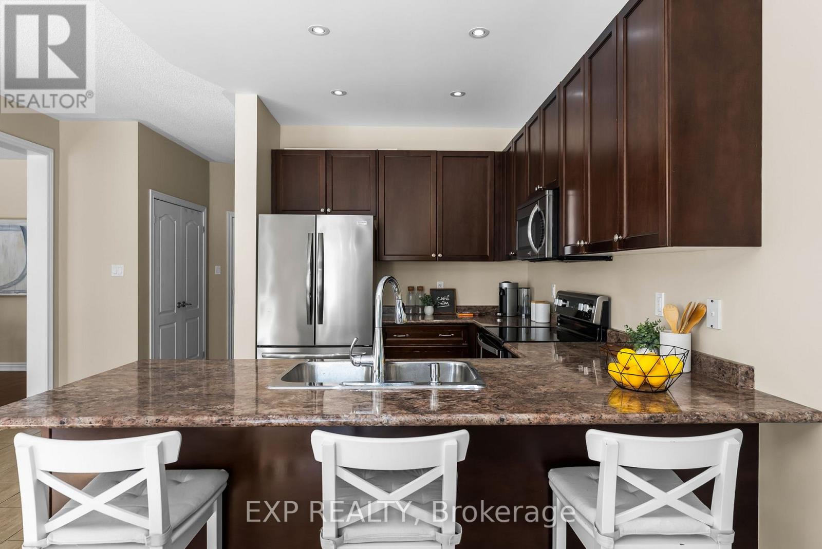 26 Scotia Road, Georgina (Sutton & Jackson's Point), Ontario  L0E 1R0 - Photo 11 - N12821898