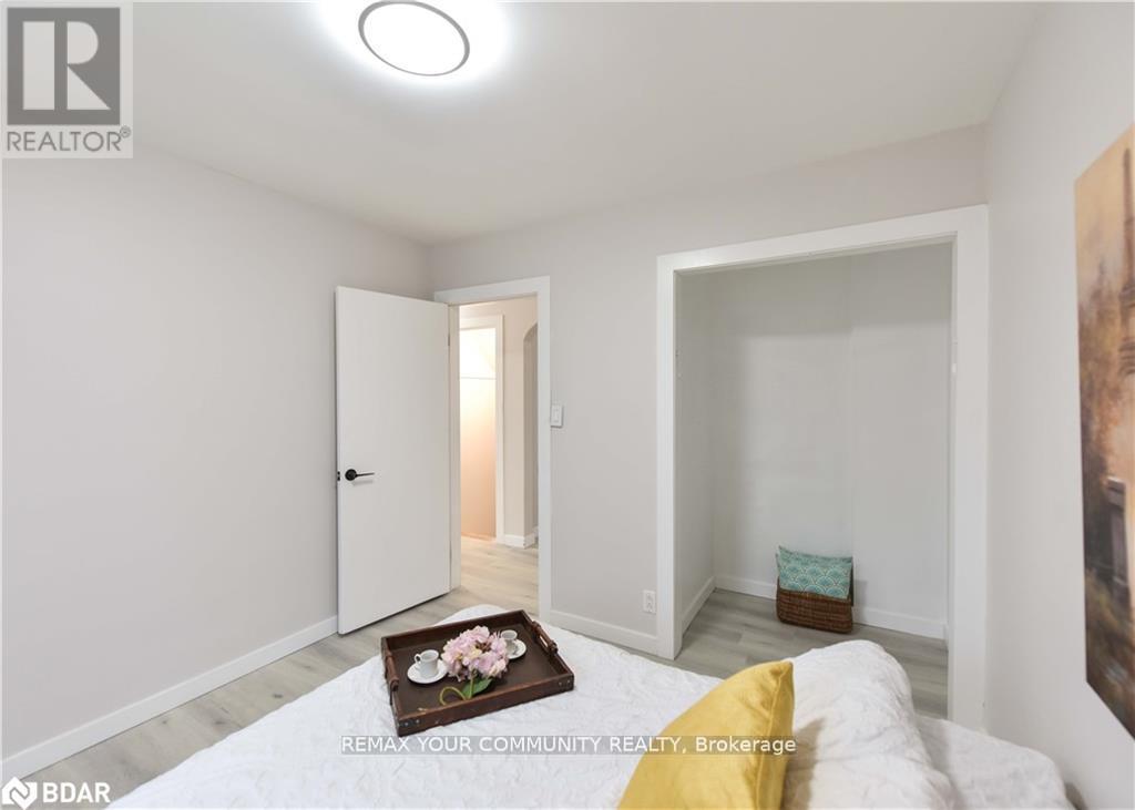 17 Champlain Street, Orillia, Ontario  L3V 2G6 - Photo 13 - S12821878