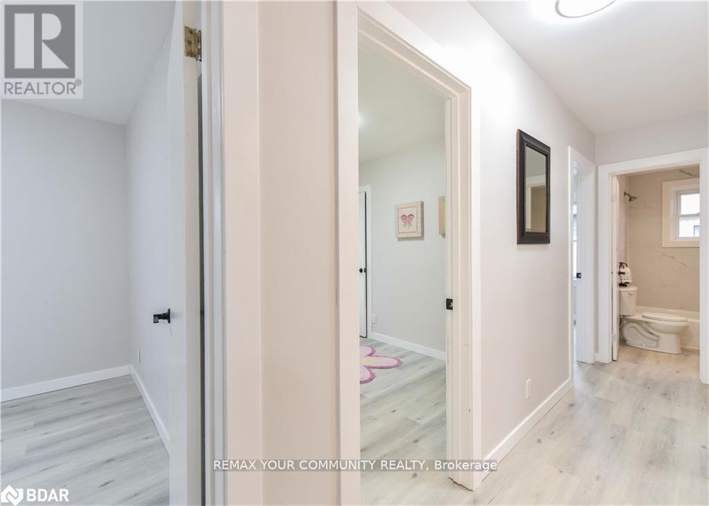 17 Champlain Street, Orillia, Ontario  L3V 2G6 - Photo 20 - S12821878