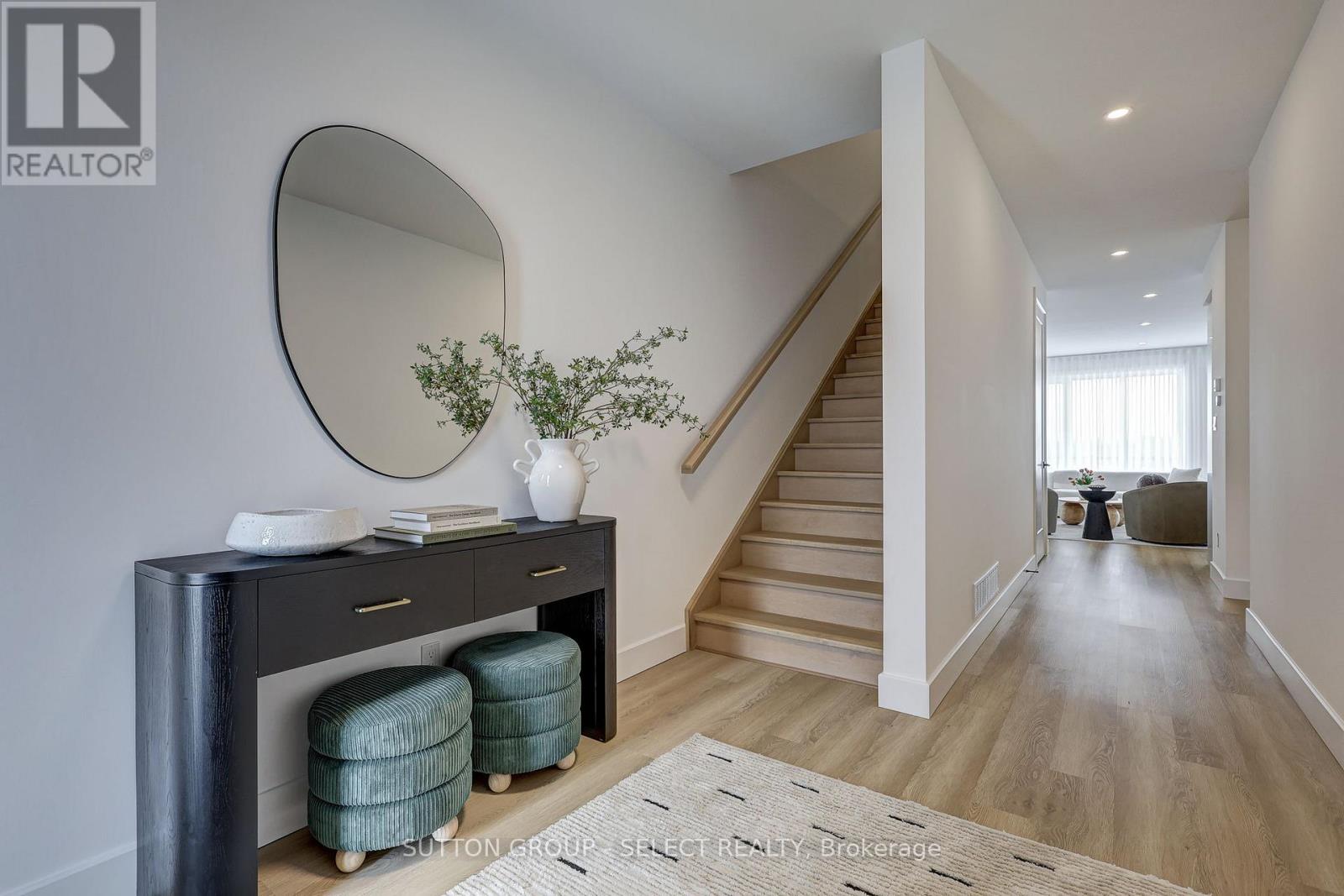 29 Optimist Drive, Southwold, Ontario  N5P 3T2 - Photo 4 - X12741726