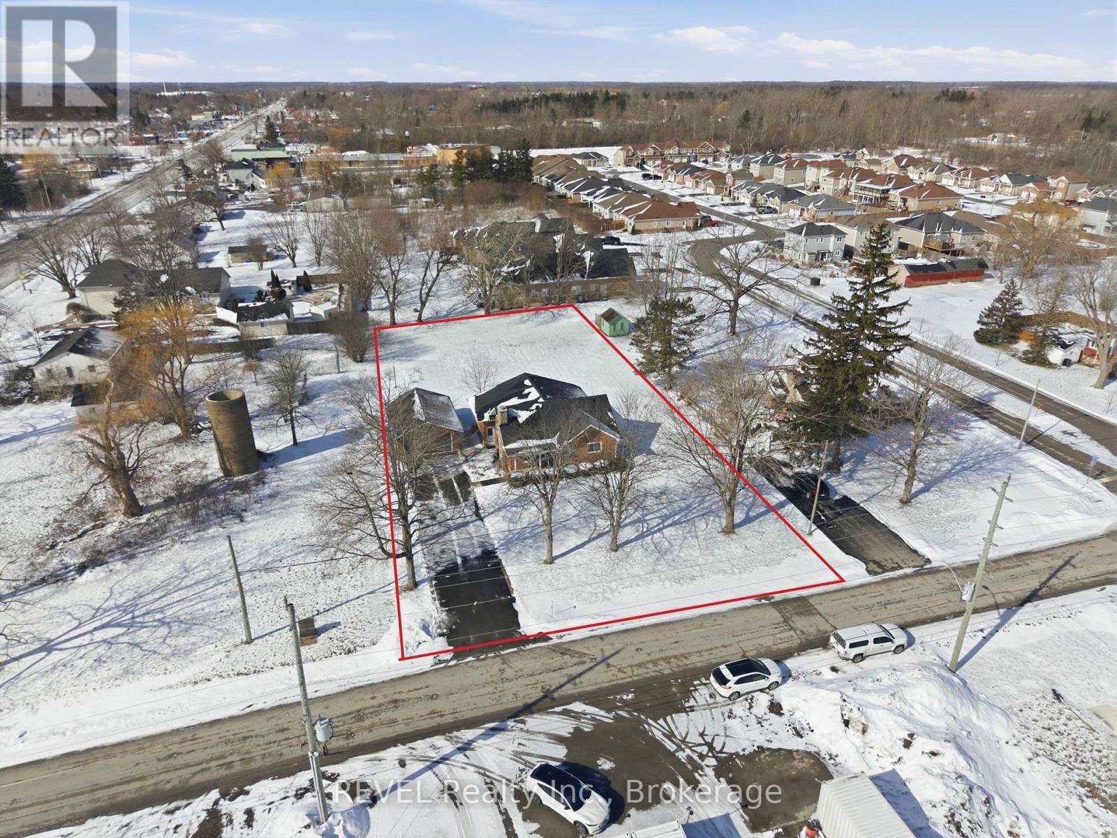 1085 Spears Road, Fort Erie, Ontario  L2A 4N2 - Photo 8 - X12819376