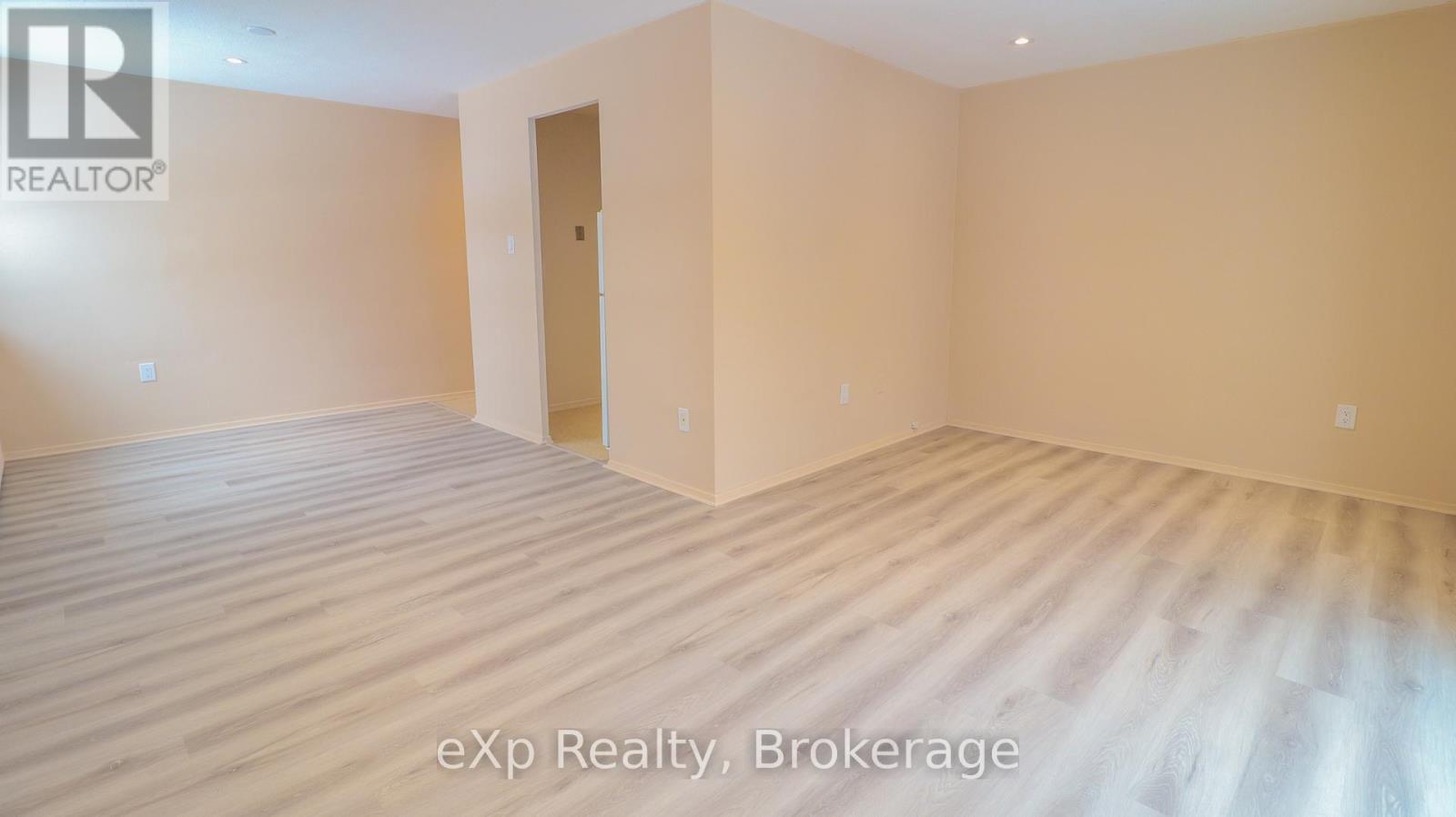 207 - 84 Second Street, Orangeville, Ontario  L9W 2C3 - Photo 10 - W12818850