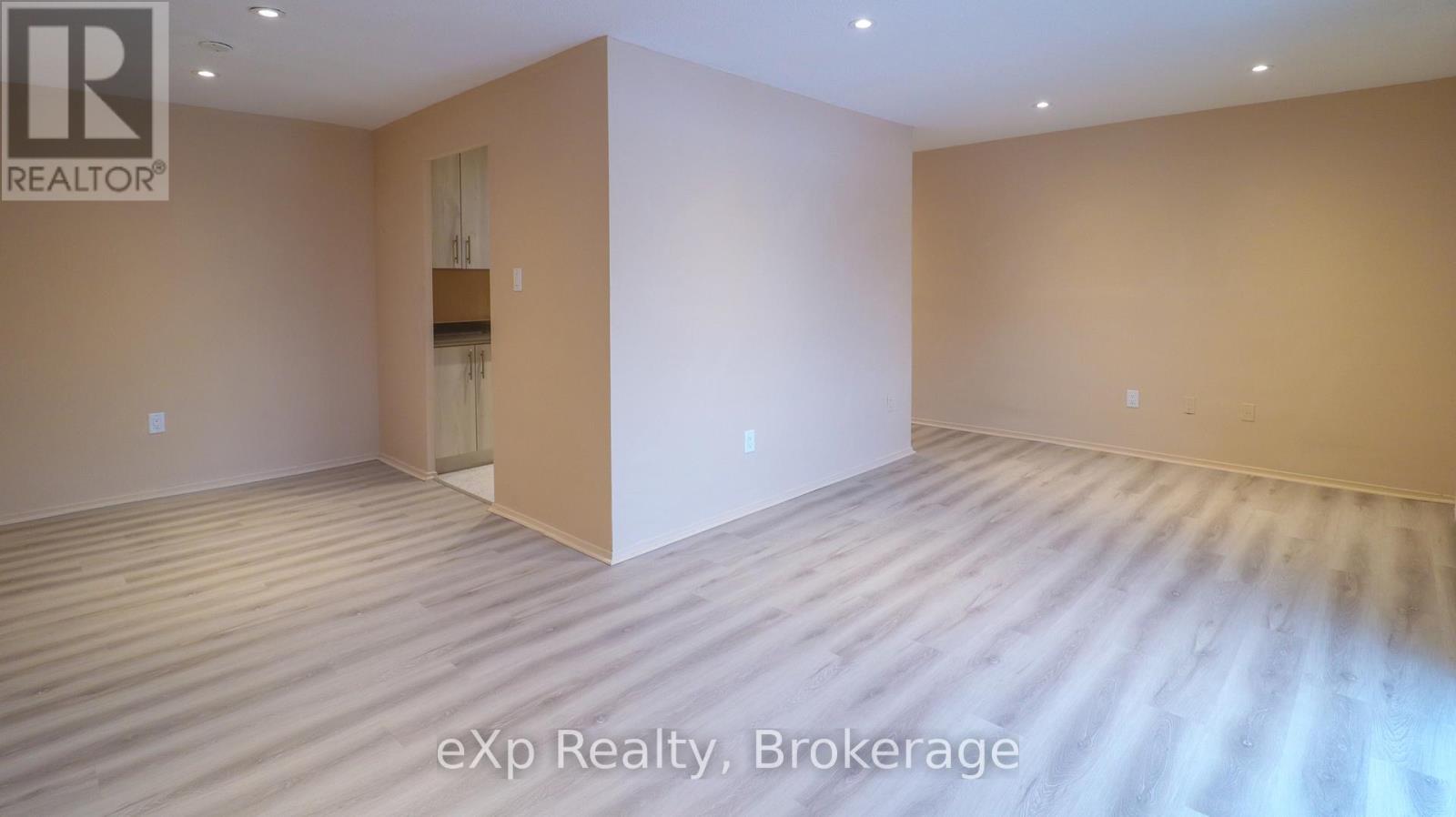 205 - 84 Second Street, Orangeville, Ontario  L9W 2C3 - Photo 15 - W12818892