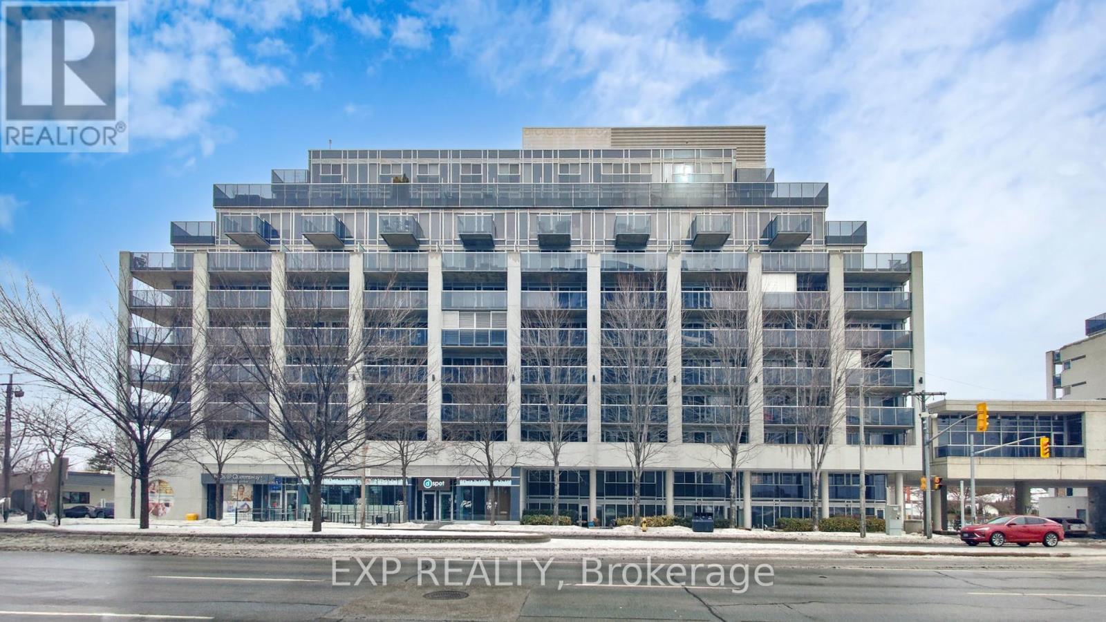 811 - 1050 The Queensway, Toronto, Ontario  M8Z 0A8 - Photo 2 - W12821776